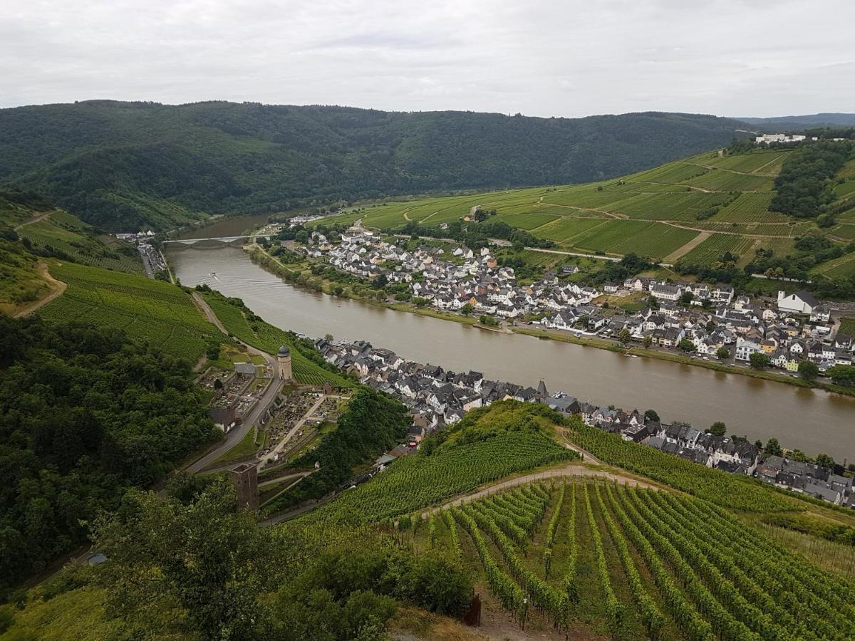 Haus Alte Metzgerei - Im Herzen Der Altstadt Zell an der Mosel Exterior foto